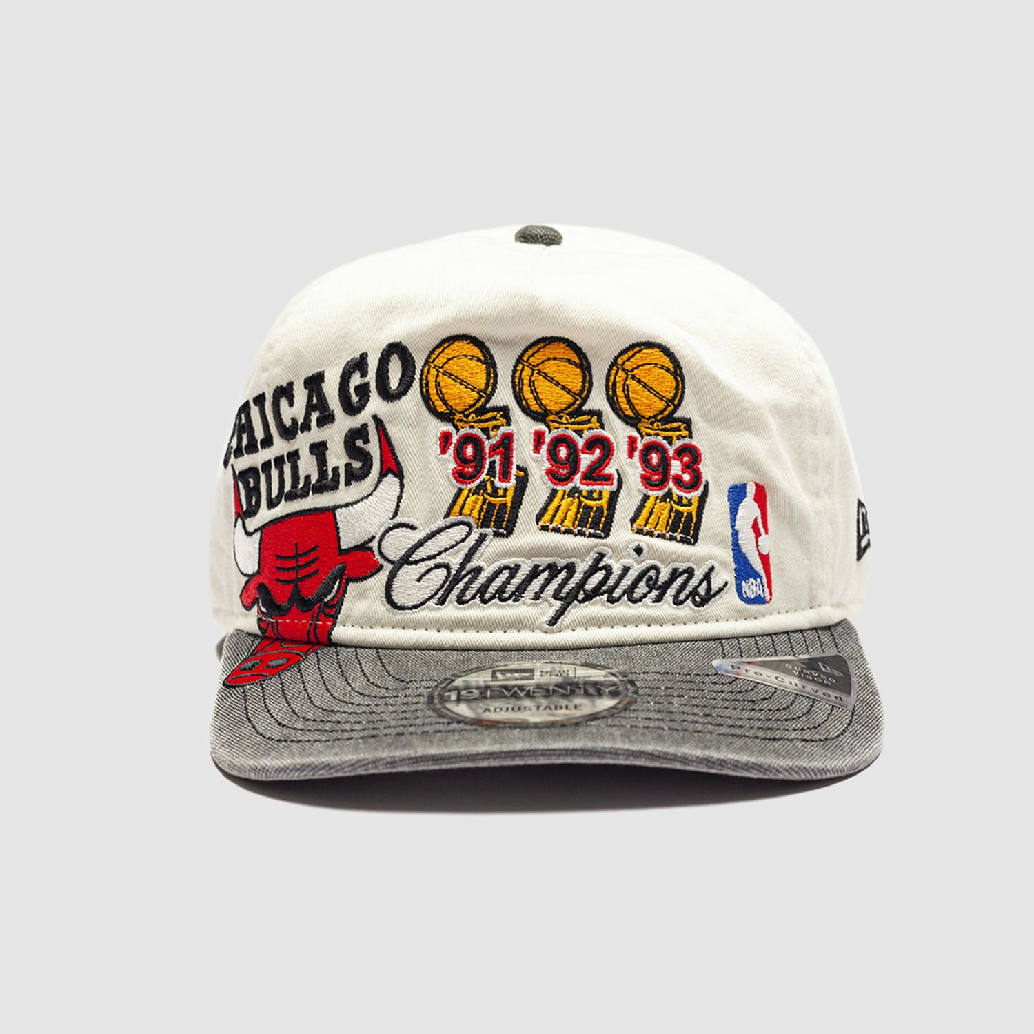 Chicago Bulls Champions Snapback Cream