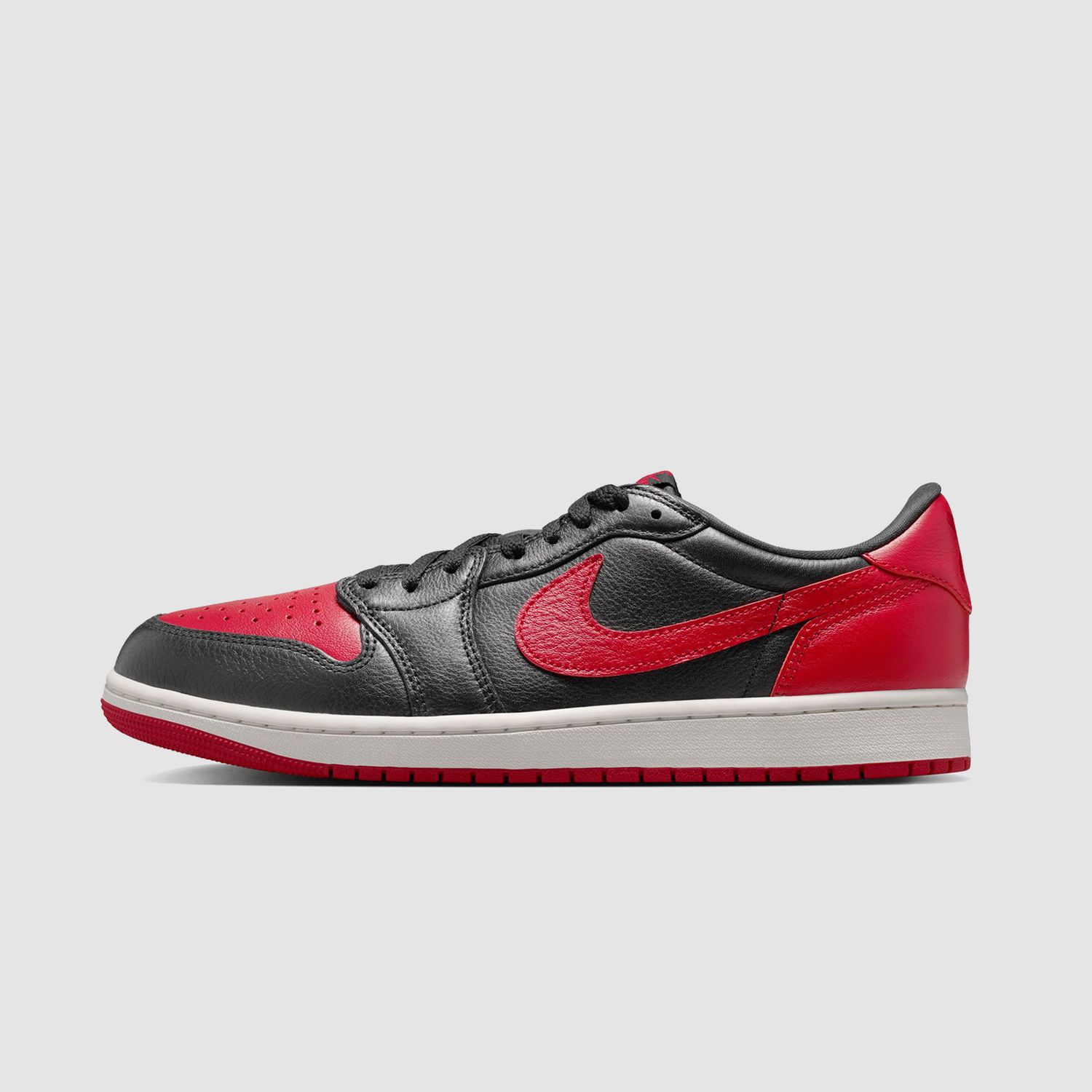Retro 1 Low OG 'Banned'