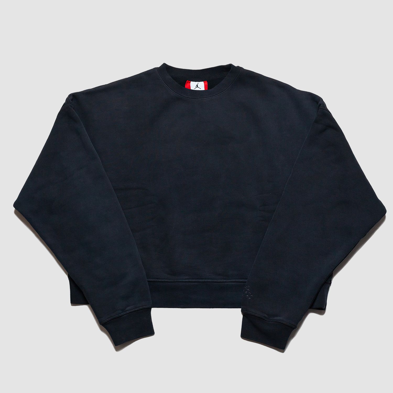 x IH Essentials Boxy Sweatshirt Black