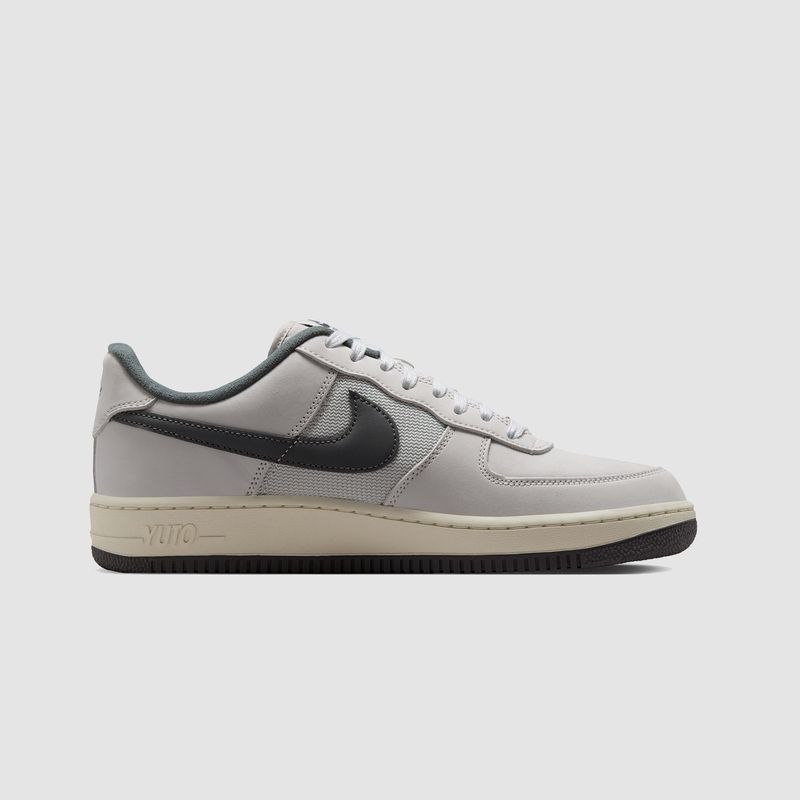 Yuto SB Air Force 1 White/Iron Grey