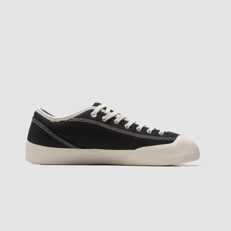 1:30 PM Black/ Whisper White