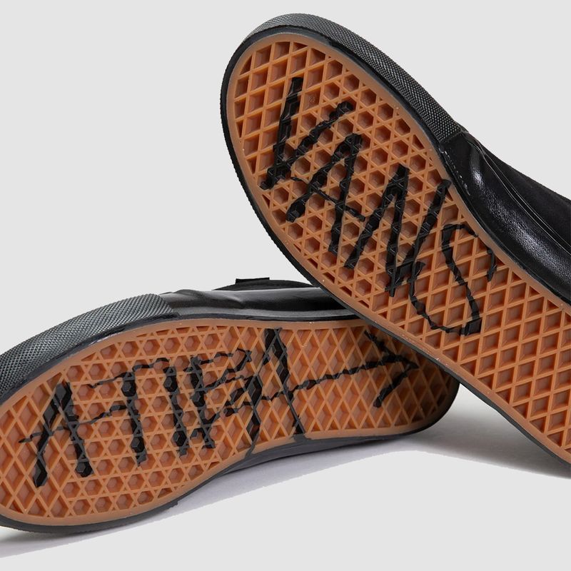 Atiba Skate Chukka Black/Black