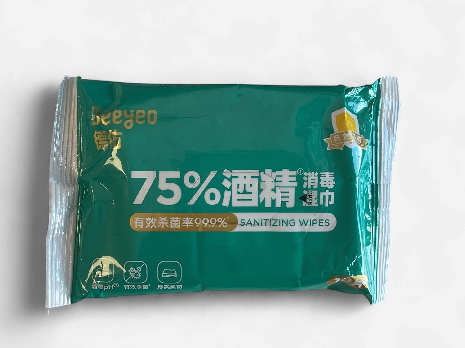 Deeyeo Sanitizing Wipes, Character: 75% Alcohol
