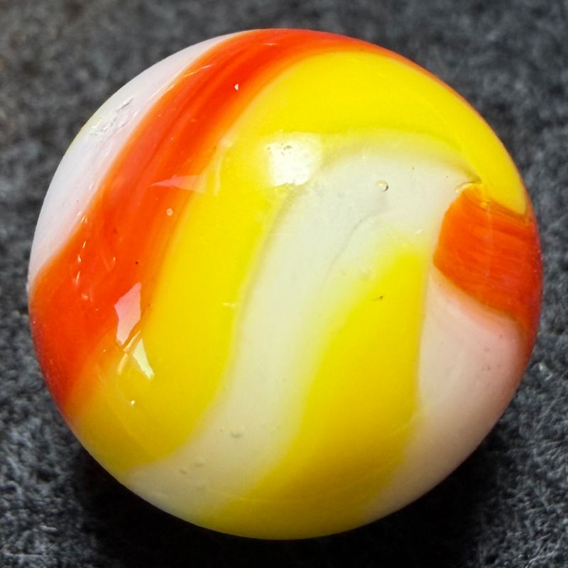 AKRO AGATE, Three-Color Corkscrew, Yellow, Red & White, 5/8", Mint (-)