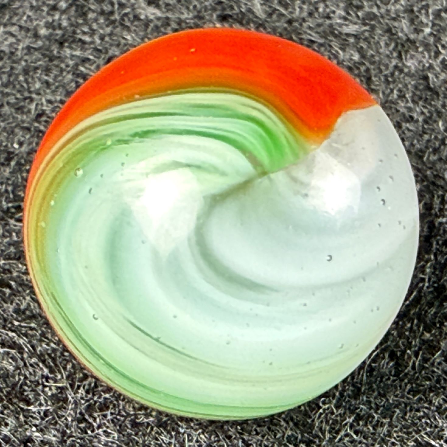 AKRO AGATE. Vintage Popeye Marble 5/8”+ Mint Red Green White Corkscrew