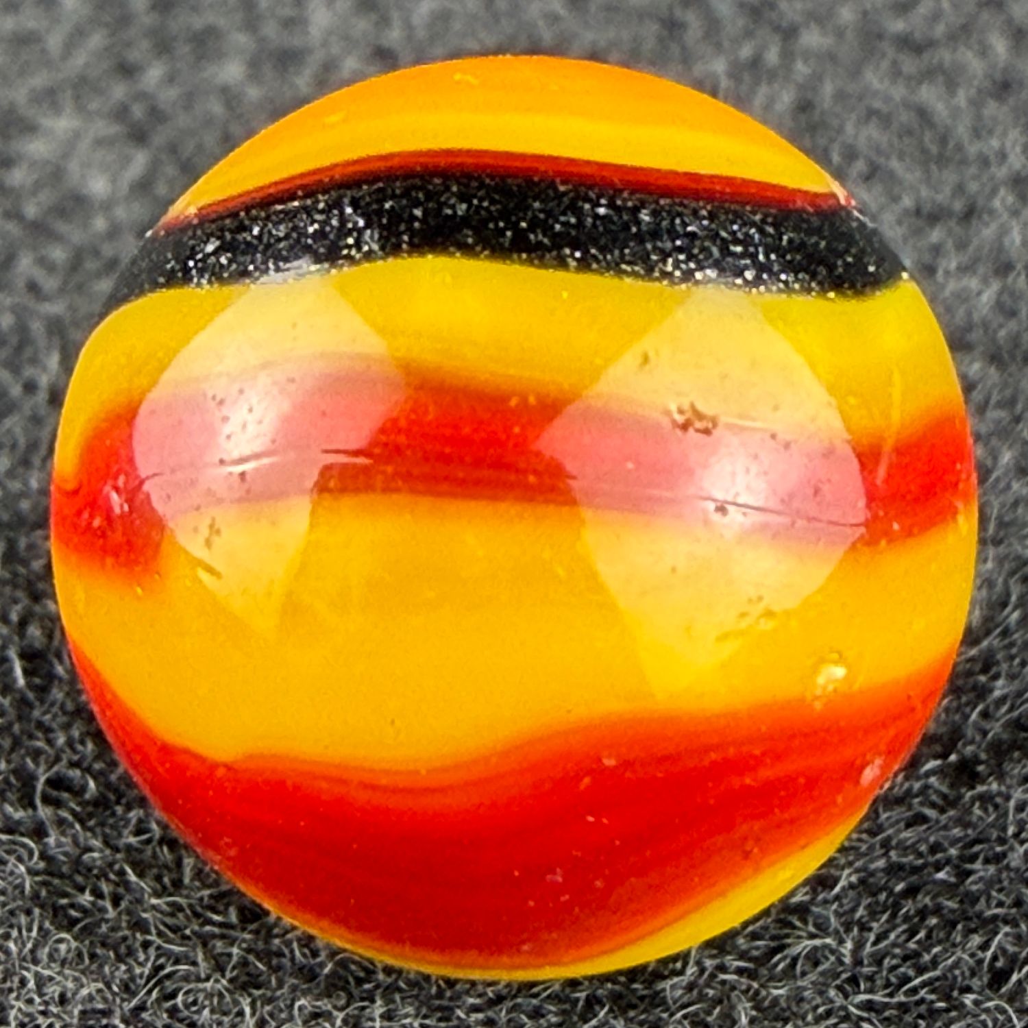 PELTIER GLASS - National Line Rainbo “Golden Rebel”