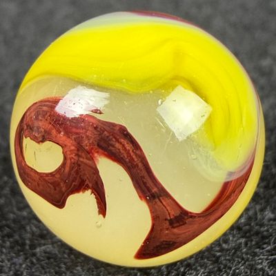 AKRO AGATE CO. Lemonade Oxblood Marble, 5/8", Mint (9.8)
