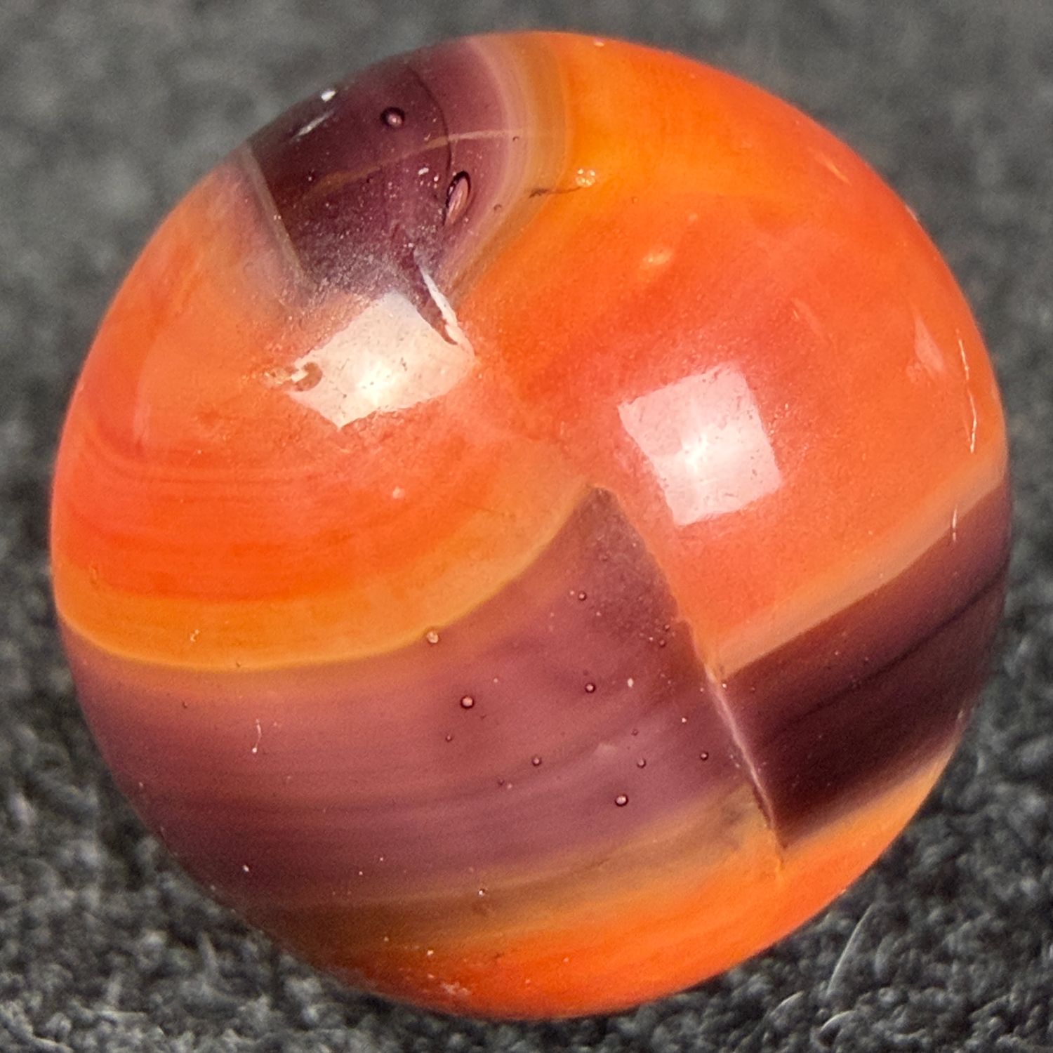 MARBLE KING Wasp, 5/8 Inch, Mint Minus, Vintage Marble