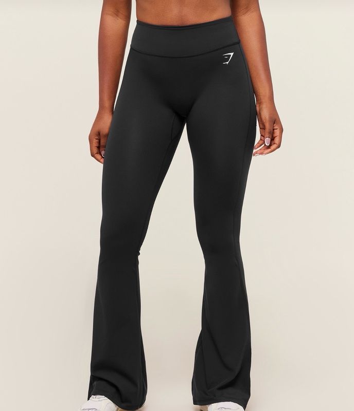 * Superset Back Pocket Flared Legging