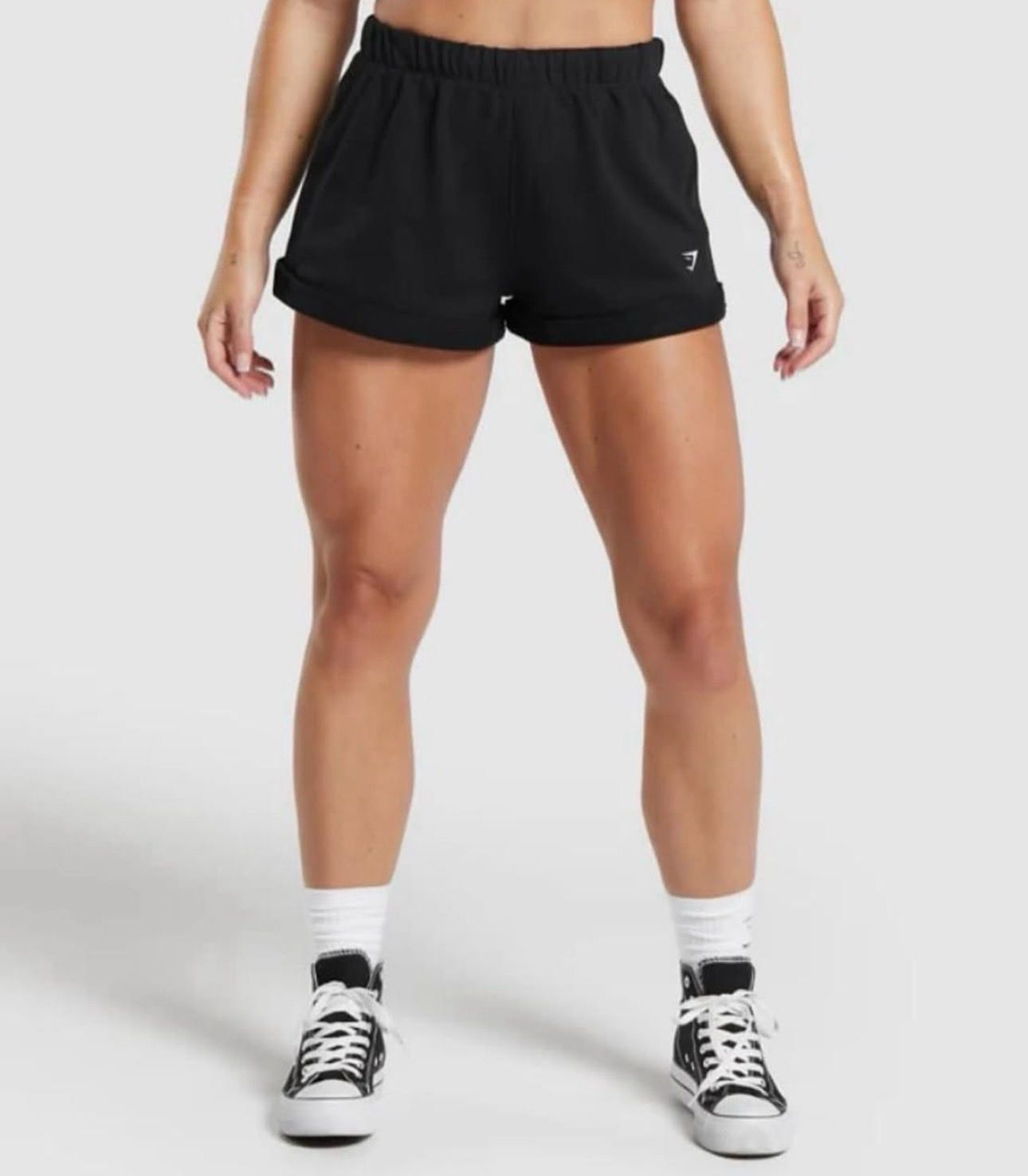 Lifting loose shorts