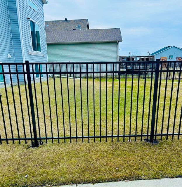 8' fence panel with concealed fasteners, 3/4" picket and extended bottom pickets