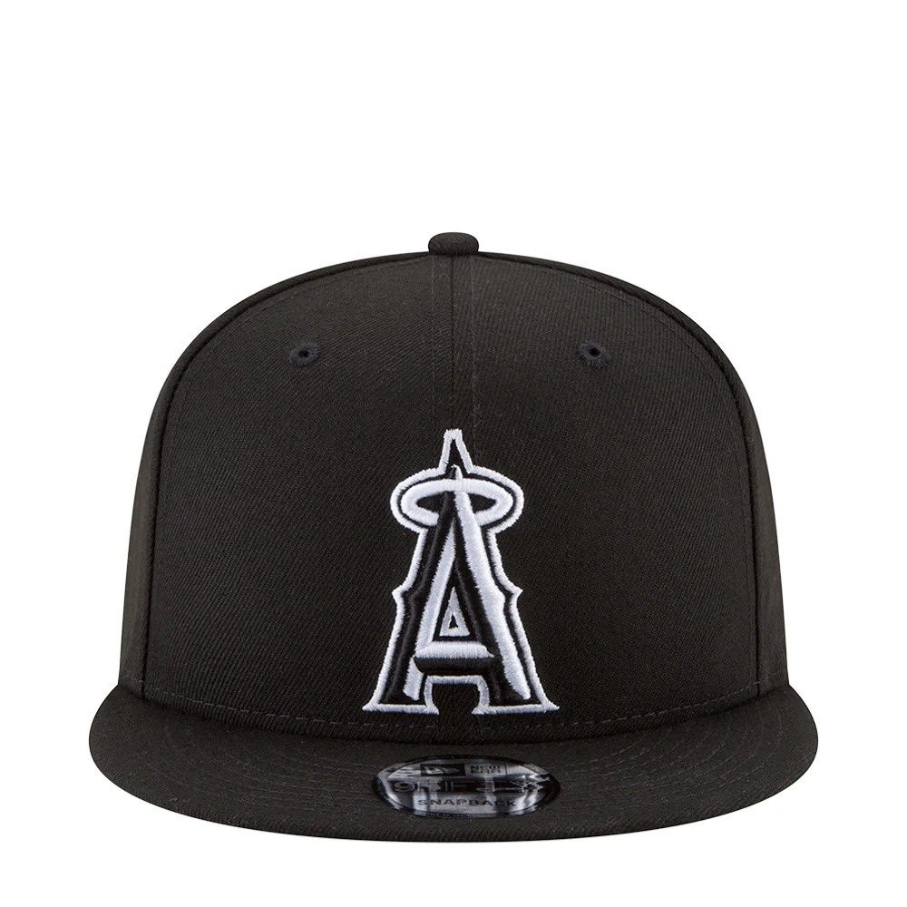 11591089   ANAANGEL BLK/WHT SNAP