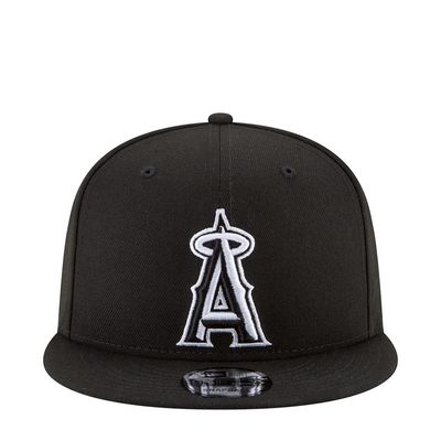 11591089   ANAANGEL BLK/WHT SNAP