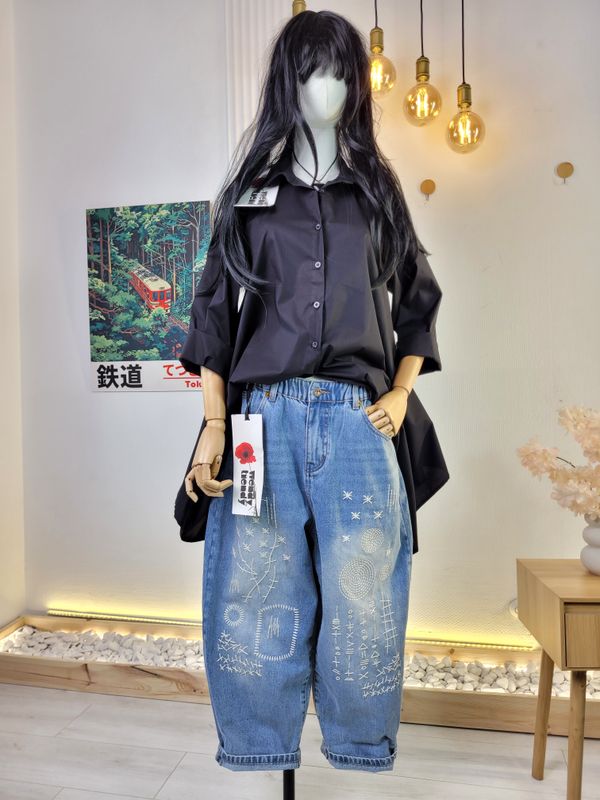 Barrel Jeans with Geometric Embroidery – Wendy Trendy