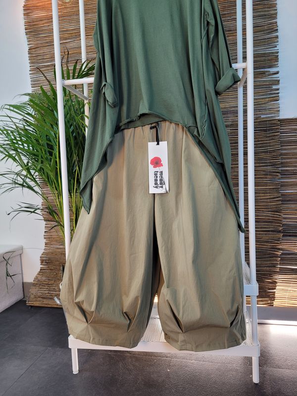 Spodnie palazzo z zaszewkami Wendy Trendy