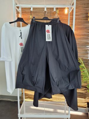 Spodnie palazzo z zaszewkami Wendy Trendy