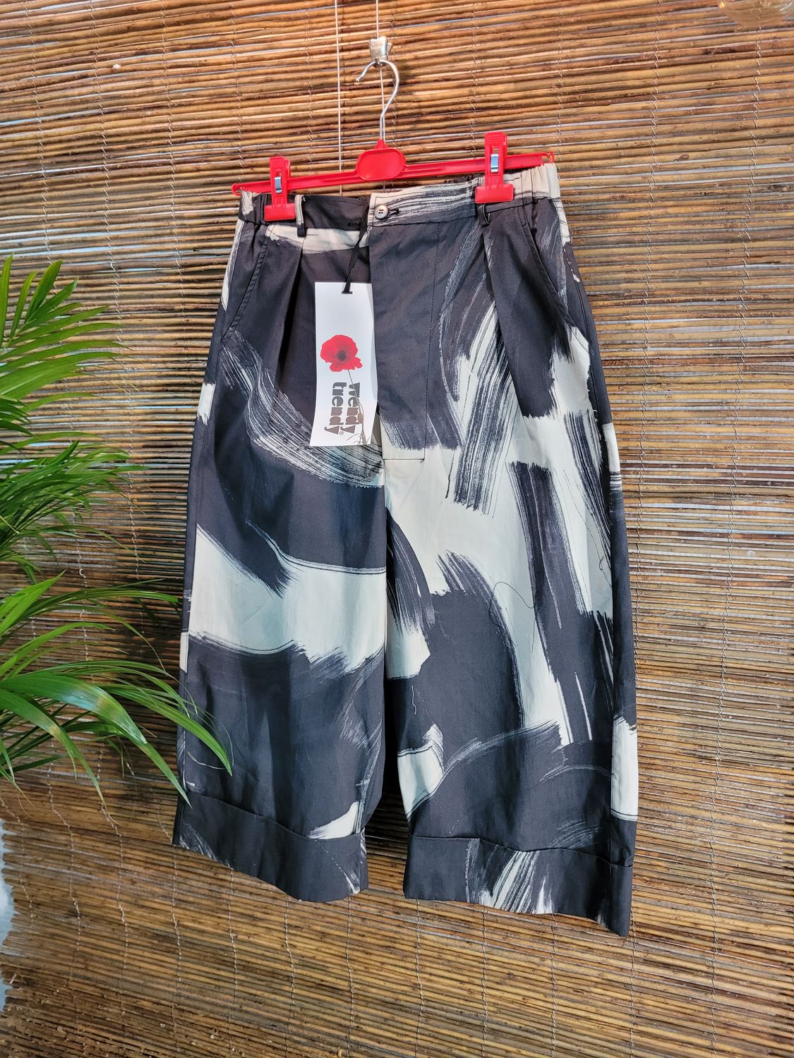 Spodnie szerokie Wendy Trendy wzory