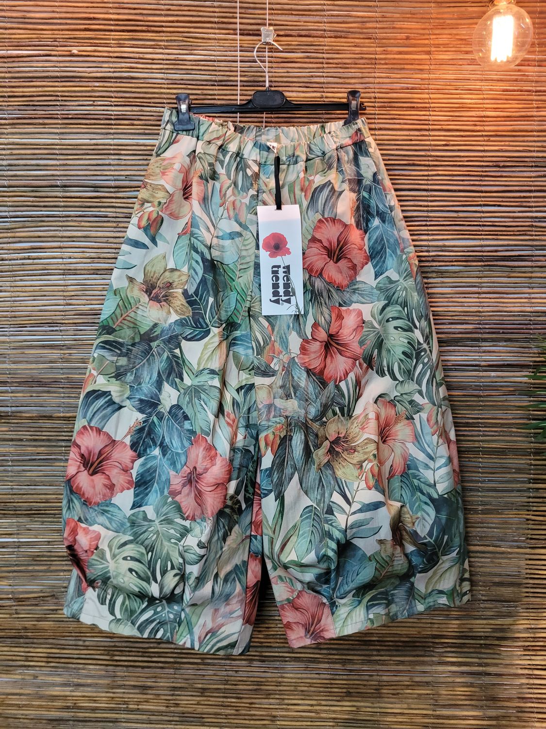 Spodnie w kwiaty Wendy Trendy