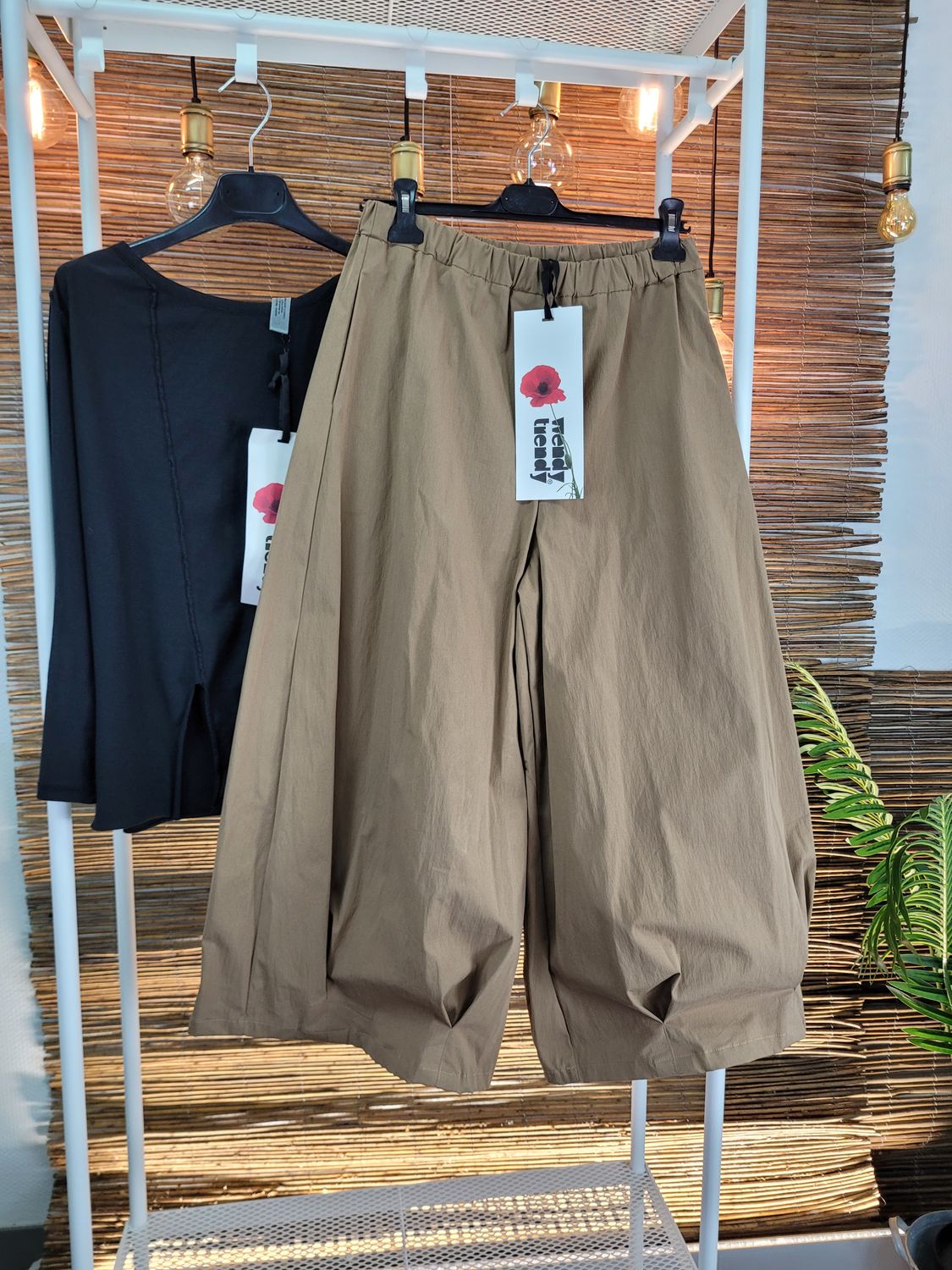 Spodnie palazzo z zaszewkami Wendy Trendy