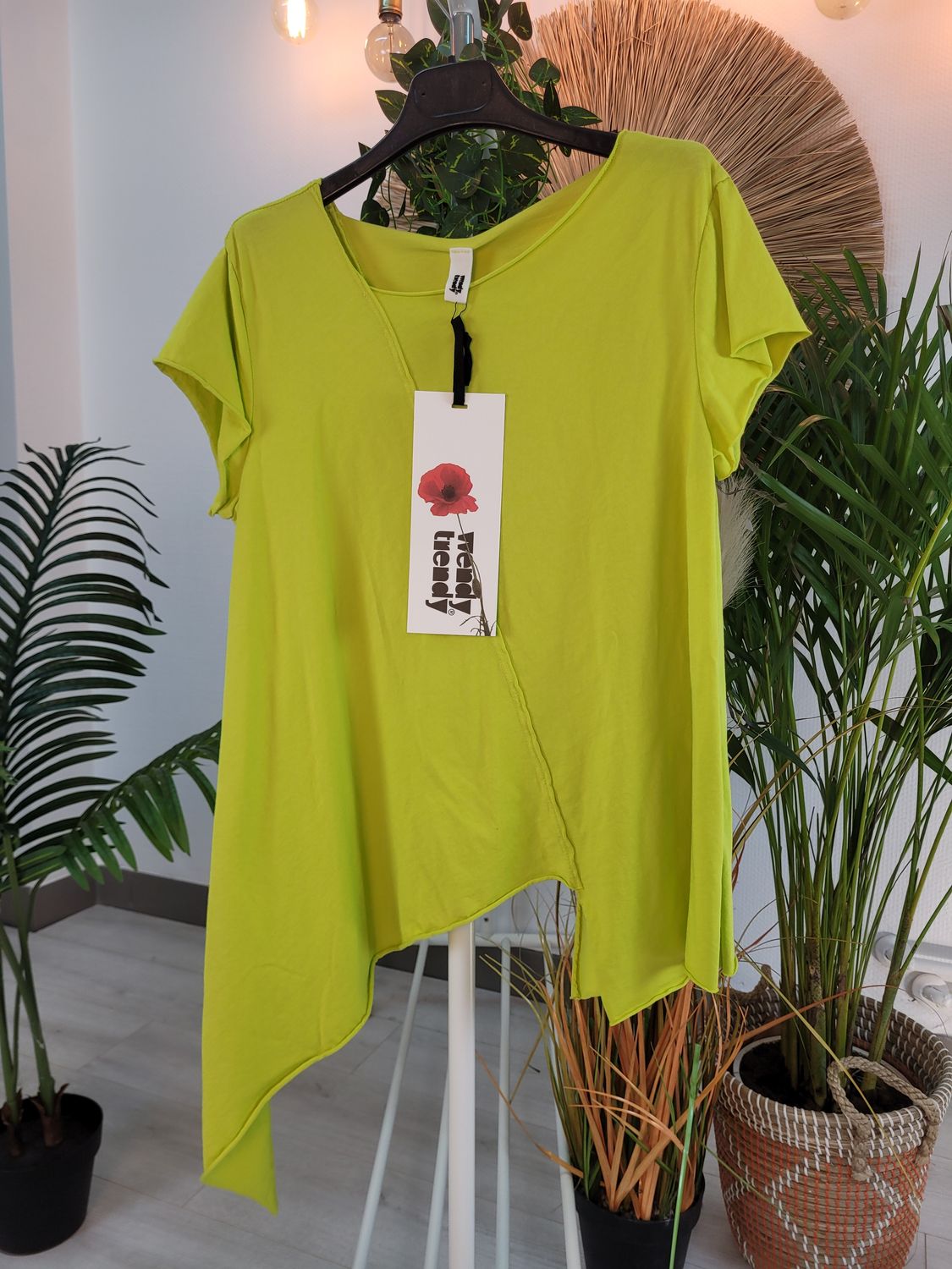 Koszulka asymetryczna krótki rękaw Wendy Trendy limonka