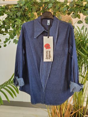 Koszula jeans z asymetrycznym kołnierzem Wendy Trendy