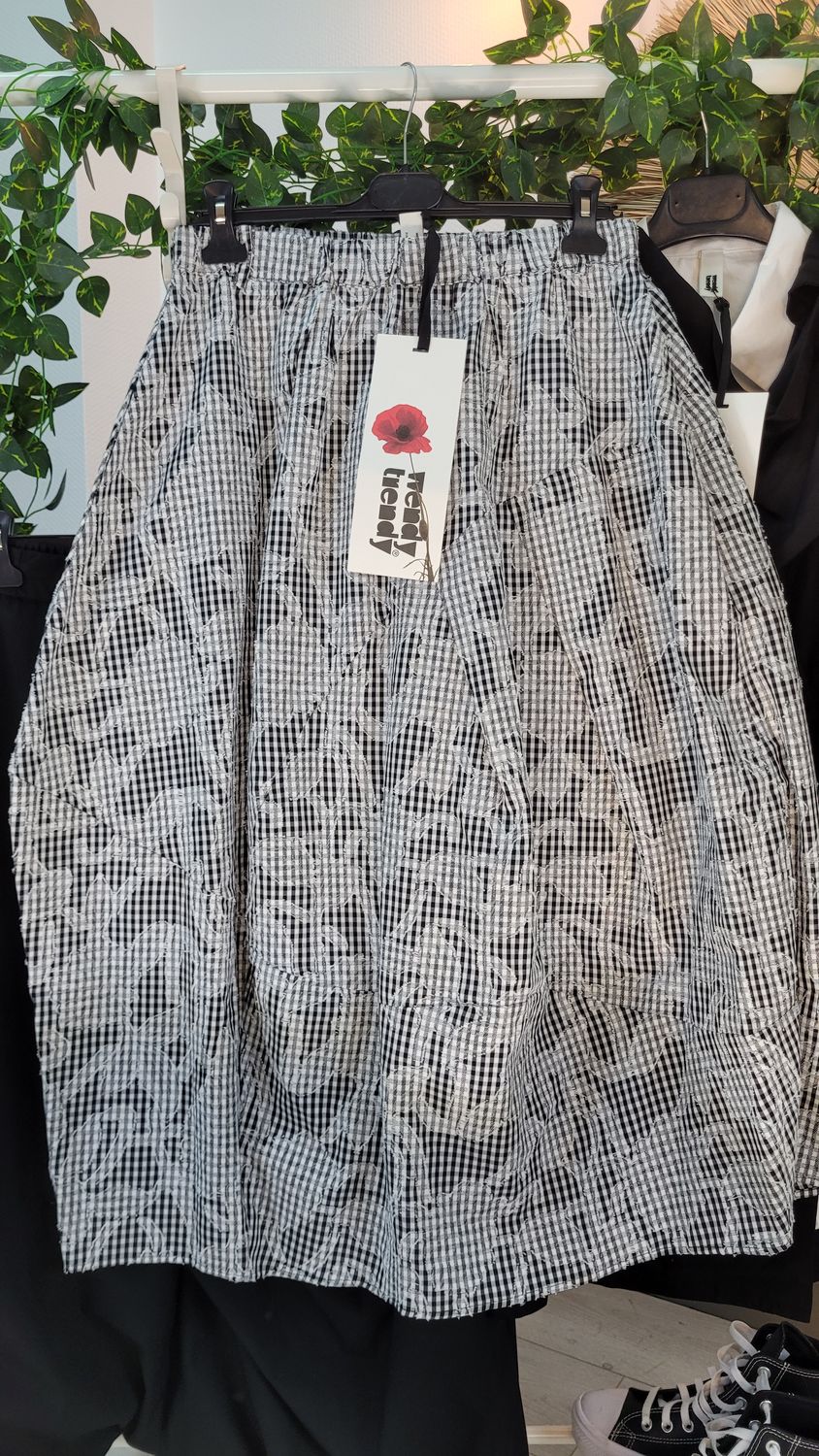 Spódnica bombka w kratkę z haftem Wendy Trendy