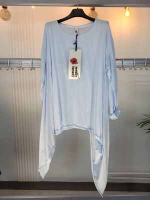 Bluzka asymetryczna długa błękitna Wendy Trendy