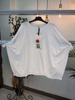 Bluzka oversize nietoperz biała Wendy Trendy