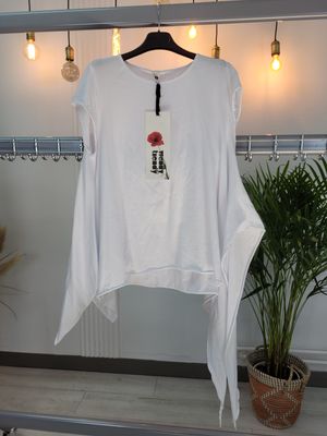 Bluzka krótki rękaw asymetryczna biała Wendy Trendy