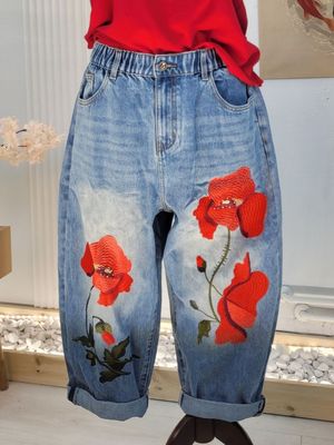 Barrel Jeans with Large Embroidered Poppies – Wendy Trendy