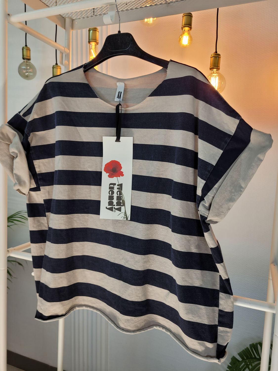 Oversized striped graphite beige Wendy Trendy t-shirt blouse