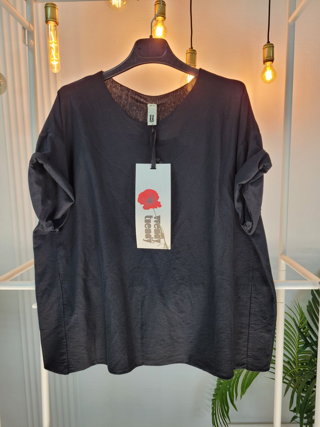 T-shirt pudełko w paseczki czarny Wendy Trendy