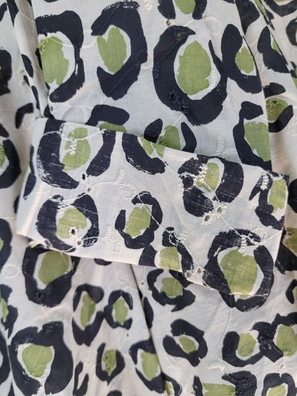 Blouse with Eyelet Embroidery and Leopard Print Wendy Trendy