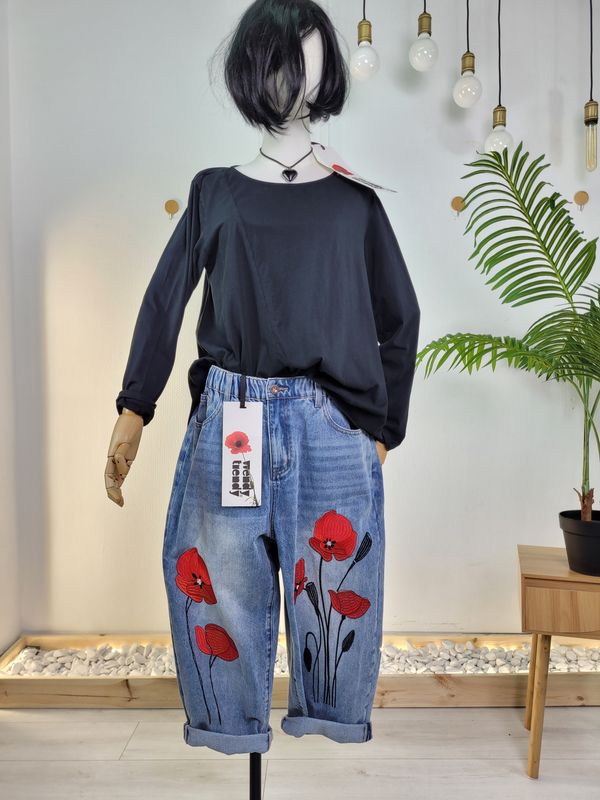 Jeansy baggy haftowane maki Wendy Trendy czerwone