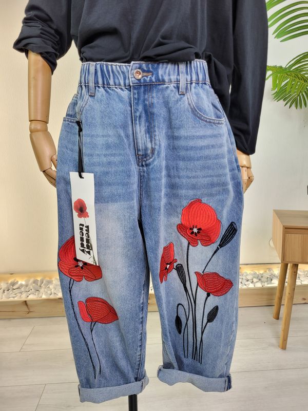 Jeansy baggy haftowane maki Wendy Trendy czerwone