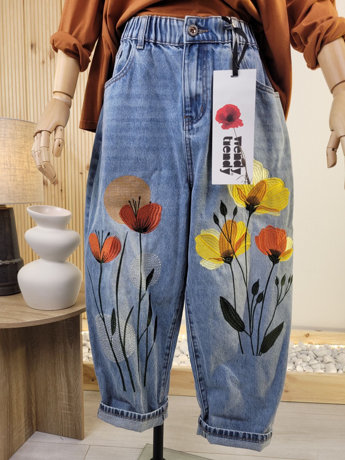 Barrel Jeans with Colorful Poppy Embroidery – Wendy Trendy