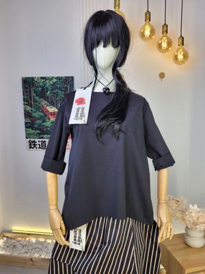 Bluzka cięta laserowo Wendy Trendy z zaokrąglonym dołem czarna
