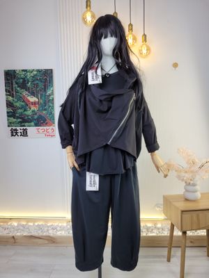 Bluza-kurtka z asymetrycznym zapięciem Wendy Trendy czarna