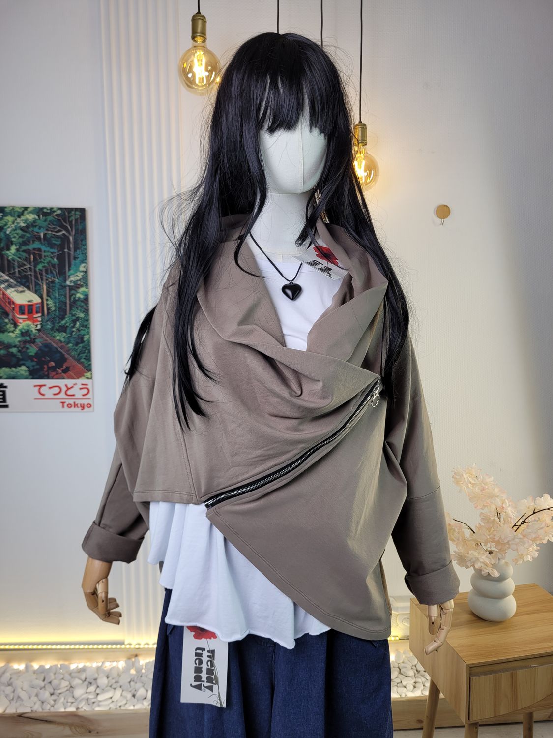 Bluza-kurtka z asymetrycznym zapięciem Wendy Trendy beżowa greige