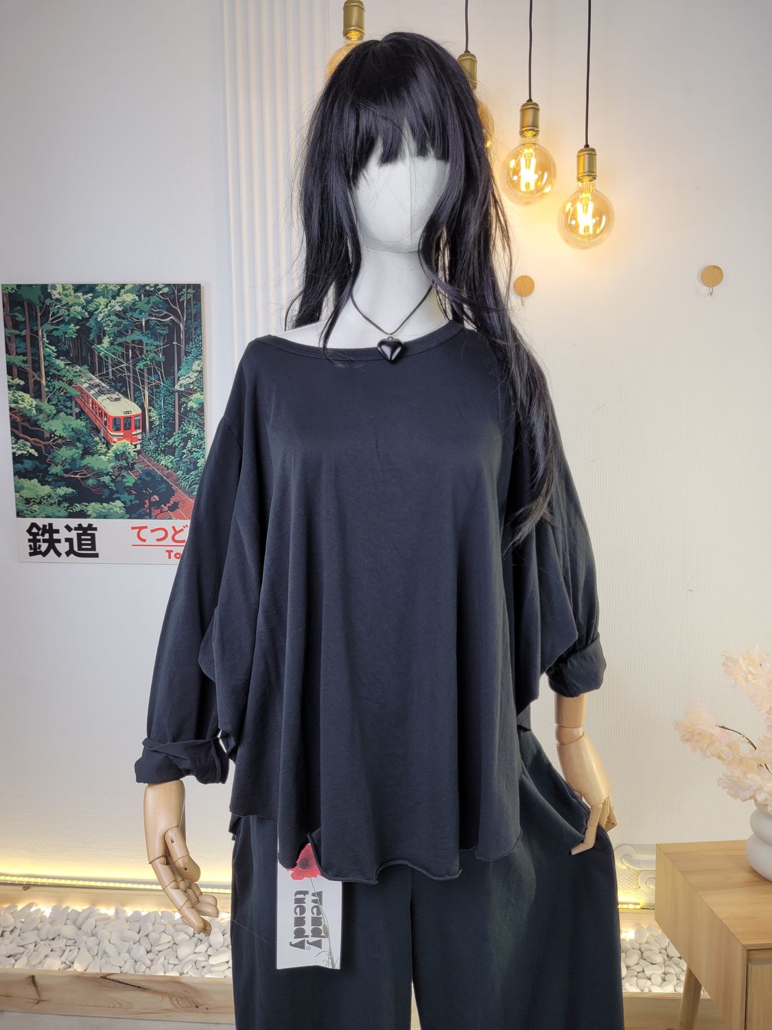 Rozkloszowana bluzka Wendy Trendy czarna