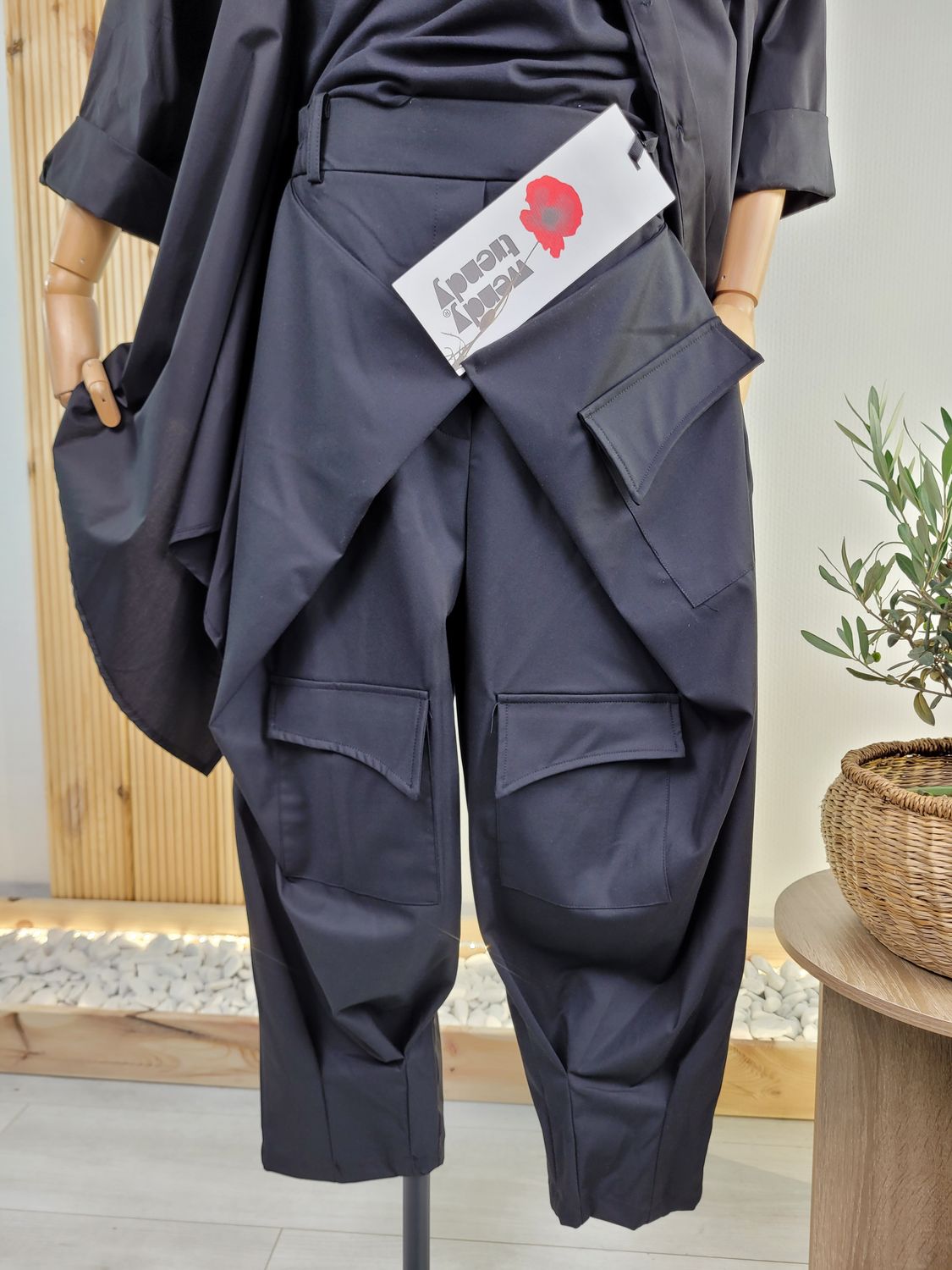 Pleated Pants with Cargo Pockets - Wendy Trendy