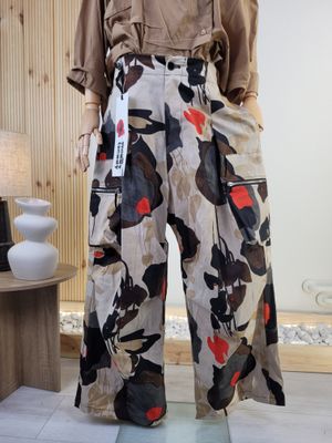 Urban Pants with Cargo Pockets and Wide Legs Wendy Trendy