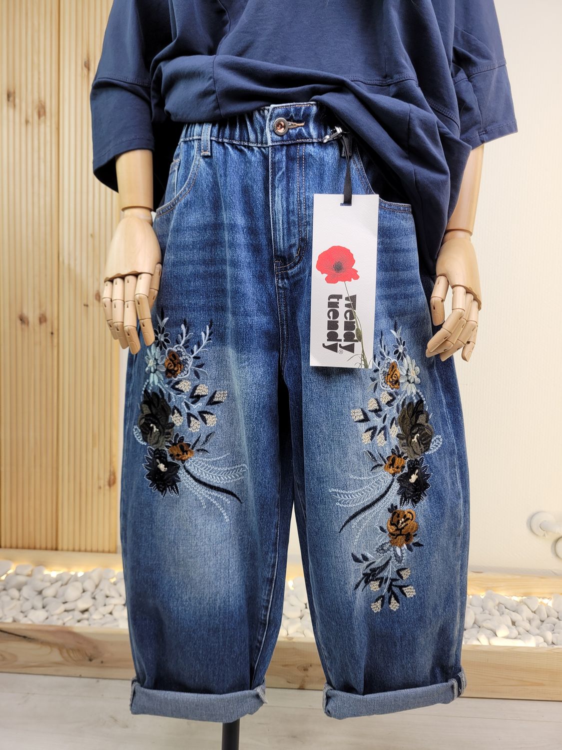 Barrel Jeans with Floral Embroidery - Wendy Trendy
