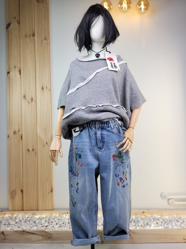 Barrel Jeans with Pastel Embroidery - Wendy Trendy
