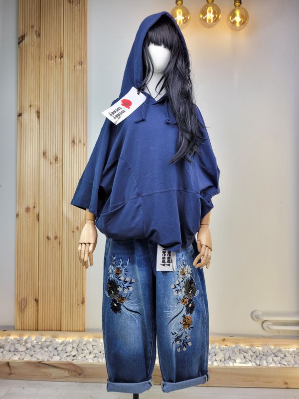 Black Hooded Sweatshirt - Wendy Trendy
