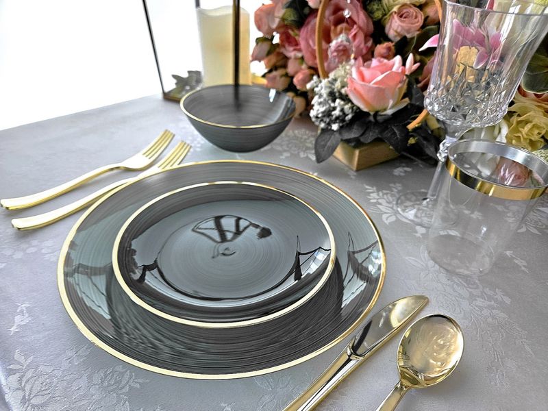 Belize Black &amp; Gold  &amp; Silverware