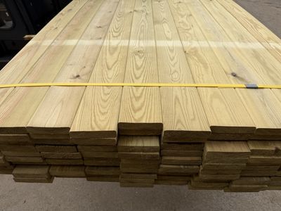 Landscape Batten PAR Eased 4 Edges Tanalised 25x100 (18X95) 3.9m