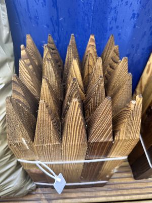 Pointed Pegs - 47x50x450mm