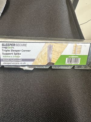 Triple Sleeper Corner Spike