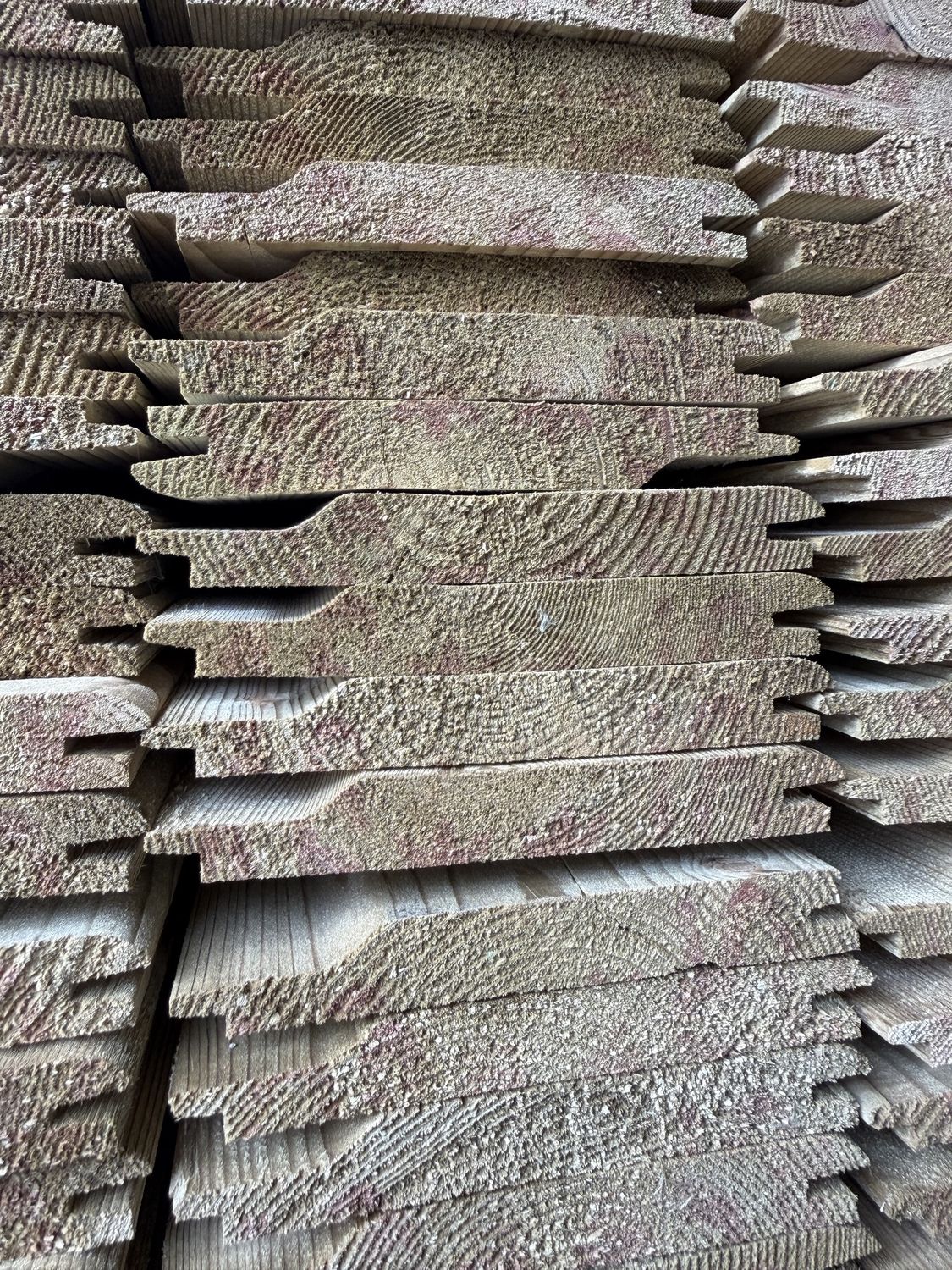 T&amp;G Shiplap Tanalised 19x125 (15x119) - 2.7m